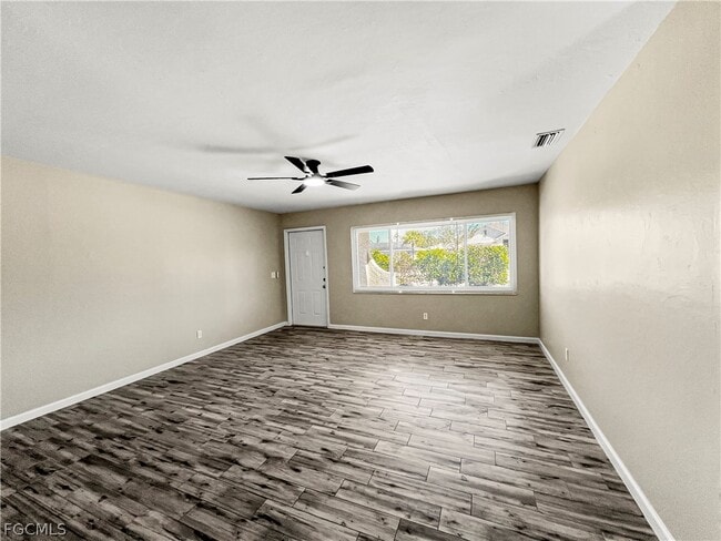 Building Photo - 18660 Miami Blvd