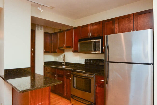 Building Photo - 4180 N Marine Dr