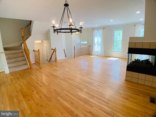 Foto del edificio - 10496 Courtney Dr