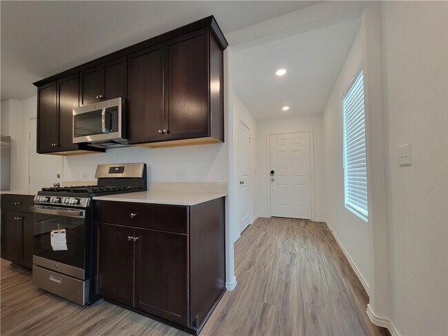 Foto del edificio - 12105 Short Leaf Path