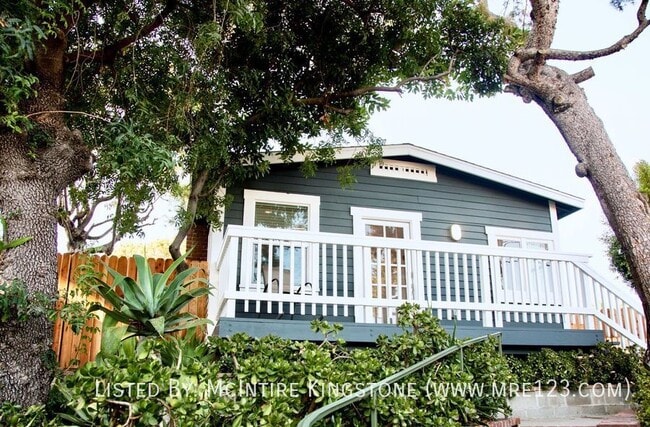 Building Photo - Get 2 Weeks Free in this Fully Furnished 1...