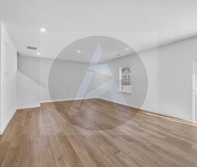 Building Photo - 1420 Hunter Trl