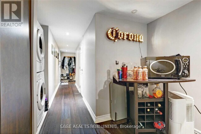 Photo du bâtiment - 95 Hillsdale Ave E