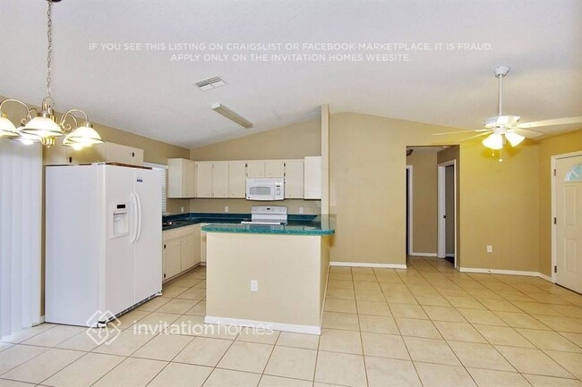 Foto del edificio - 711 Hawk Ln
