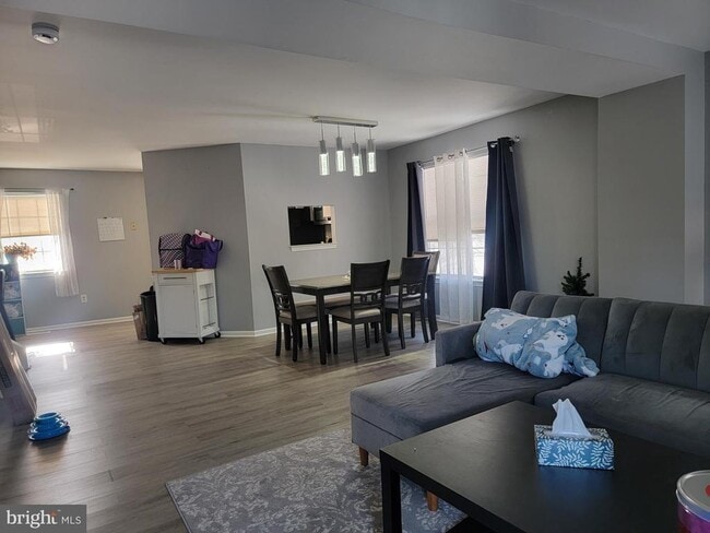 Foto del edificio - 44120 Mistletoe Terrace