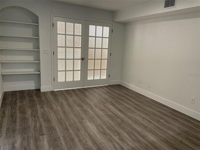 Building Photo - 824 Camargo Way