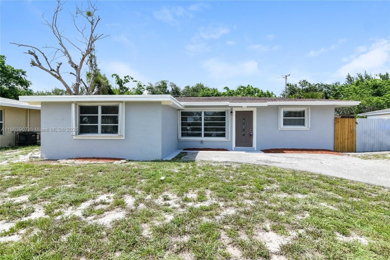 Foto principal - 111 NW 21 St