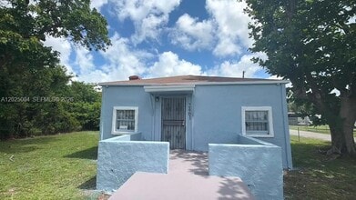 Building Photo - 2461 NW 61st St