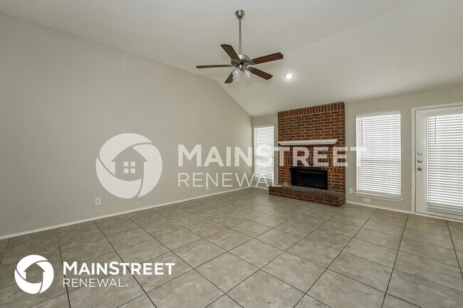 Building Photo - 2700 Forest Creek Dr