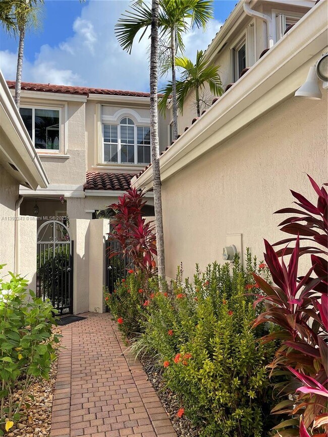 Building Photo - 939 Harbor View S