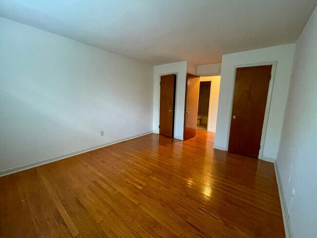 Building Photo - 3209 West Chester Pike