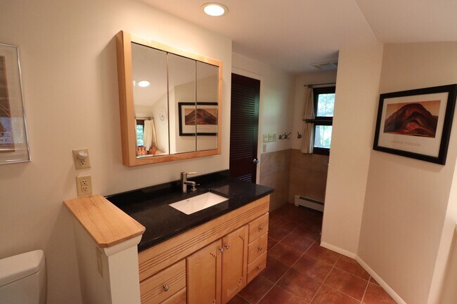 Building Photo - White River Access, Vaulted Ceilings, Natu...
