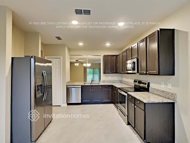 Foto del edificio - 367 Spruce Pine Dr