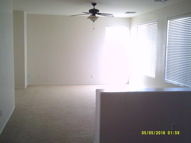 Building Photo - 15620 W Shangri La Rd