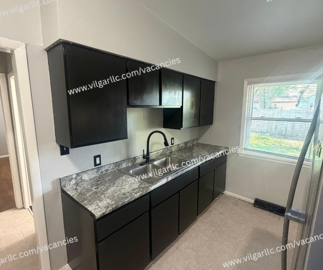 Building Photo - 2783-2785 Brown