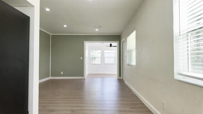 Foto del edificio - 720 S 11th St