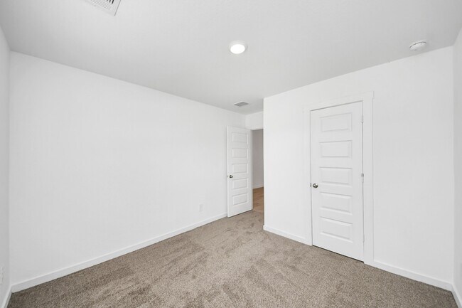 Building Photo - 1618 Westway Dr