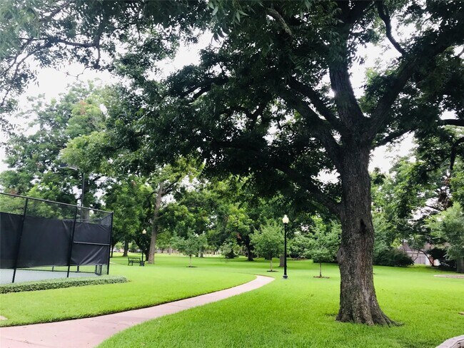 Foto del edificio - 14 Bradford Cir