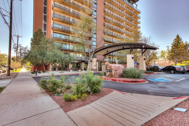 Foto del edificio - Citywalk, Short Term, Furnished, two balco...