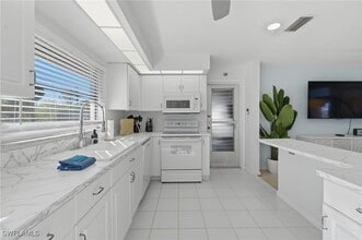 Building Photo - 4044 Country Club Blvd