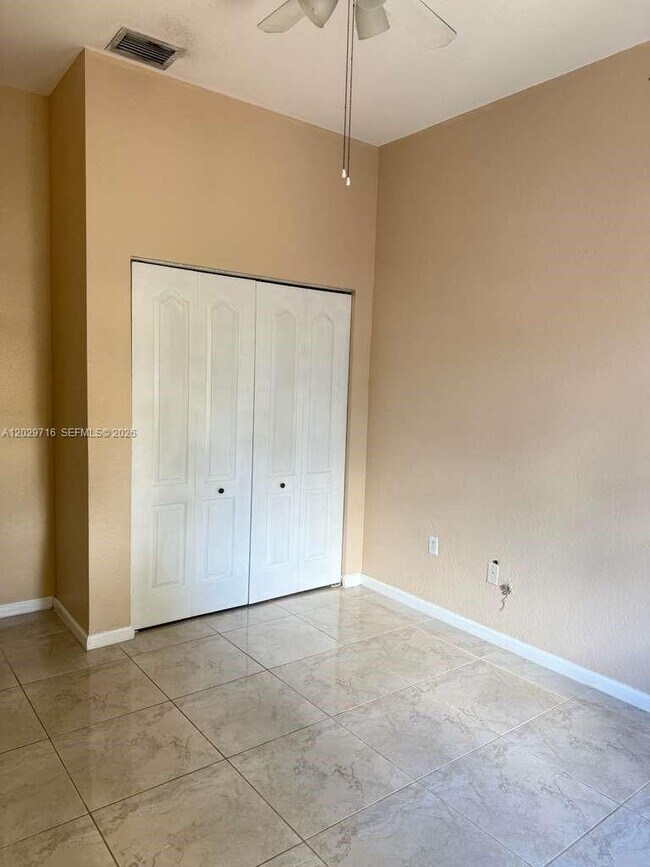Foto del edificio - 3766 NE 9th Ct
