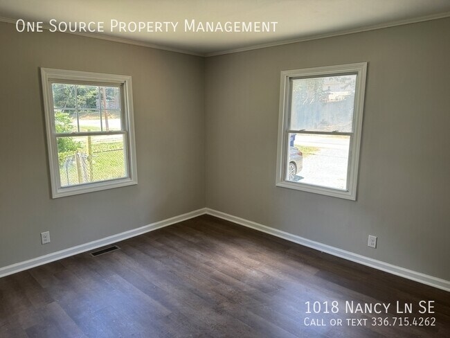 Foto del edificio - 1018 Nancy Ln SE