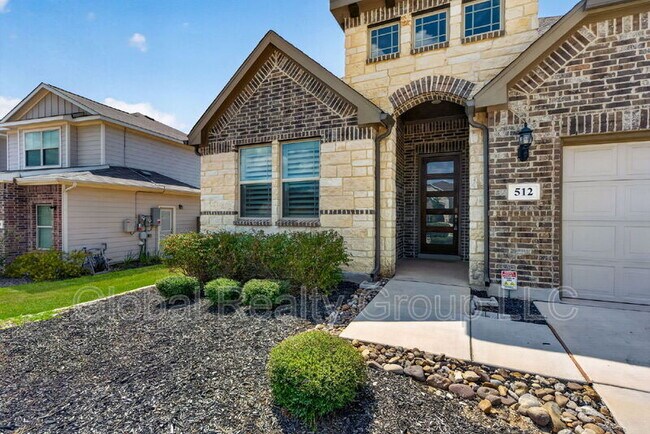 Building Photo - 512 Dalton Cove