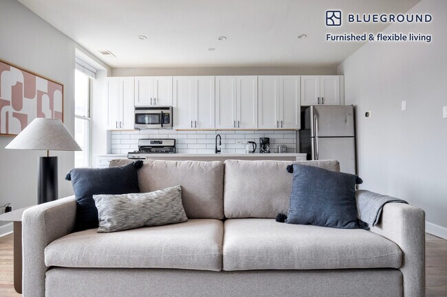 Foto del edificio - 3266 N Clark St