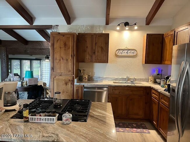 Building Photo - 1 Bar Heart Dr