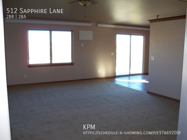 Foto del edificio - 512 Sapphire Ln