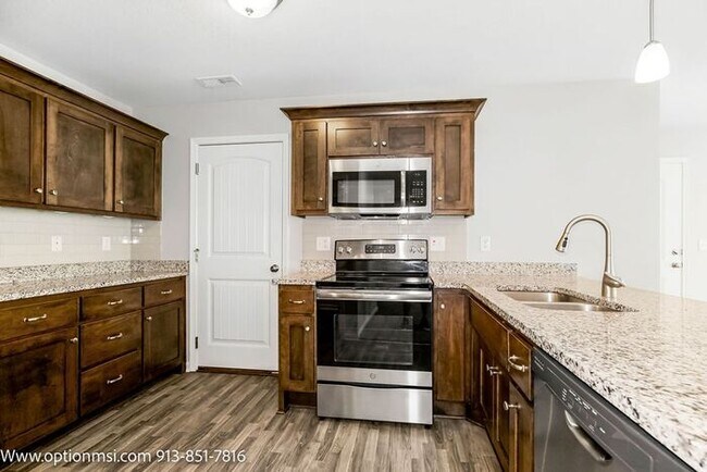 Building Photo - Almost new in Liberty: Ranch floorplan in ...