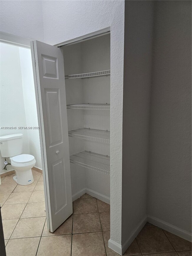 Building Photo - 1304 N Santa Catalina Cir