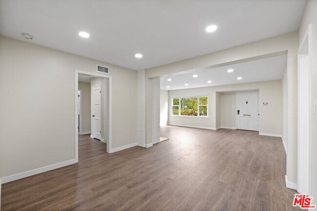Foto del edificio - 3101 Purdue Ave
