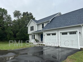 Building Photo - 23 Quakertown Mdws