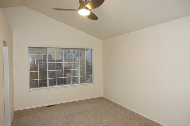 Building Photo - 3124 White Oak St