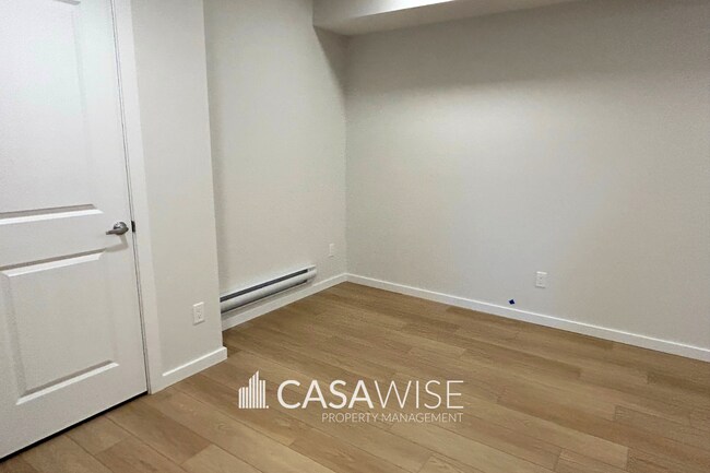 Building Photo - 20939-20925 25 Ave NW