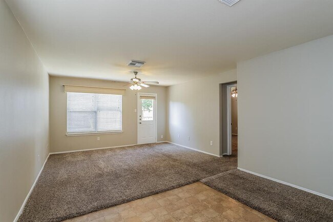 Foto del edificio - 19026 Rustic Gate Dr