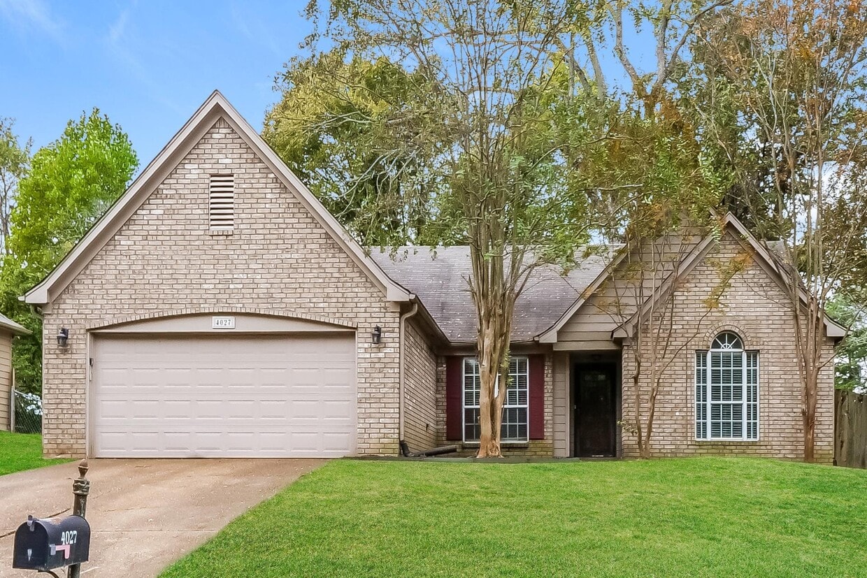 Foto principal - 4027 Gouverneur St