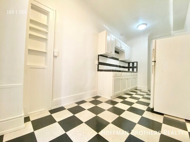 Foto del edificio - 715 Normandie Ave