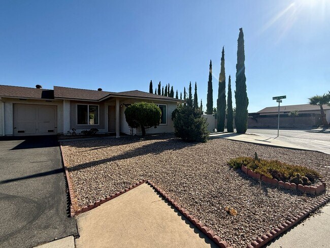 Building Photo - Charming 2 Bedroom in Oceanside 55+ Community