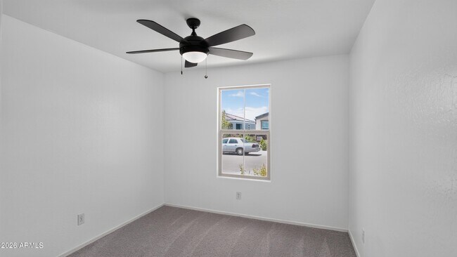 Building Photo - 5667 S 243rd Dr