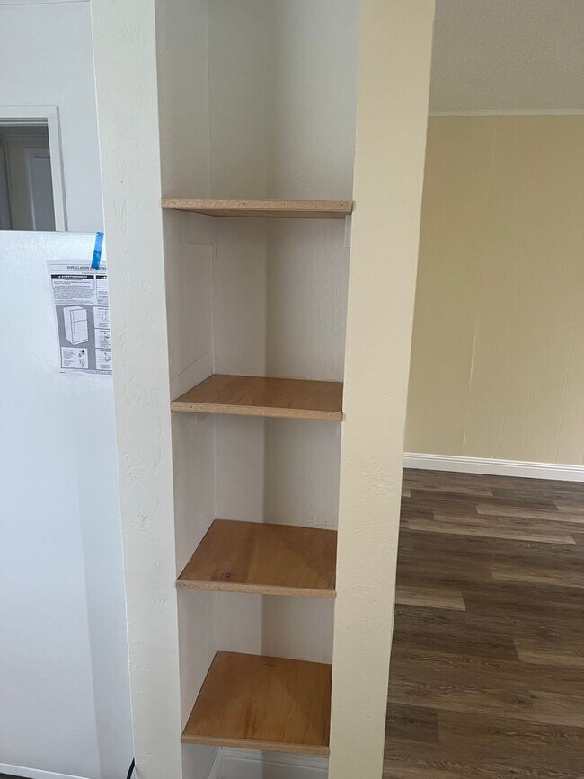 Foto del edificio - RARE CARSON LANE DUPLEX AVAILABLE