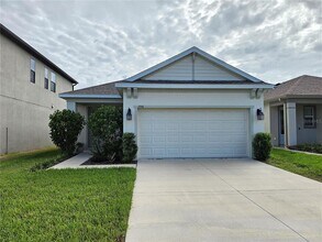 Building Photo - 1556 N River Cir
