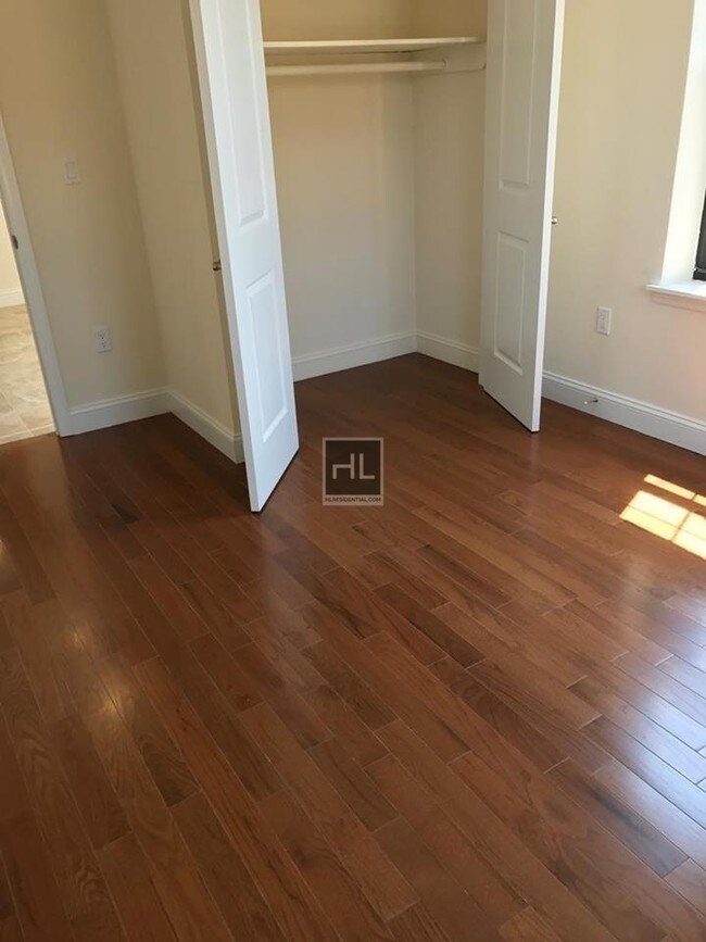 Foto del edificio - 5023 Avenue N