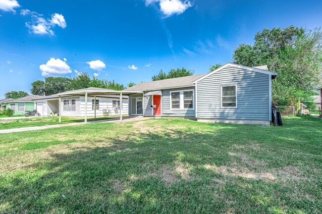 Building Photo - 1503 Acacia Dr