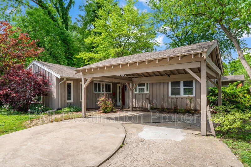 Foto principal - 3206 W 79th St
