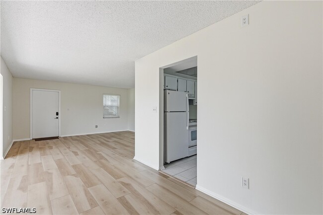 Building Photo - 1400 Pompei Ln