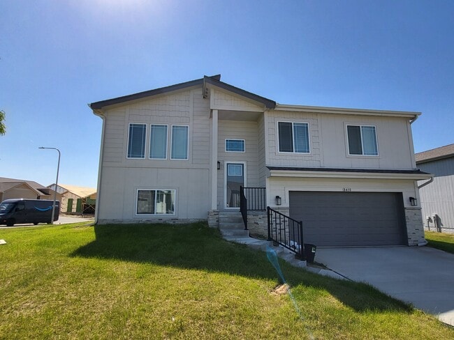 Building Photo - 8410 S 177th Ave