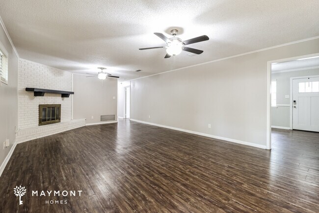 Building Photo - 22 Single Oaks Dr