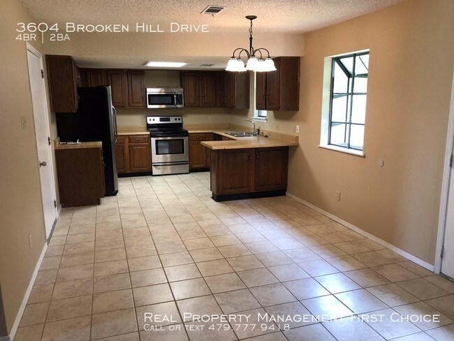 Building Photo - For Rent! Bottom of Fianna Hills!